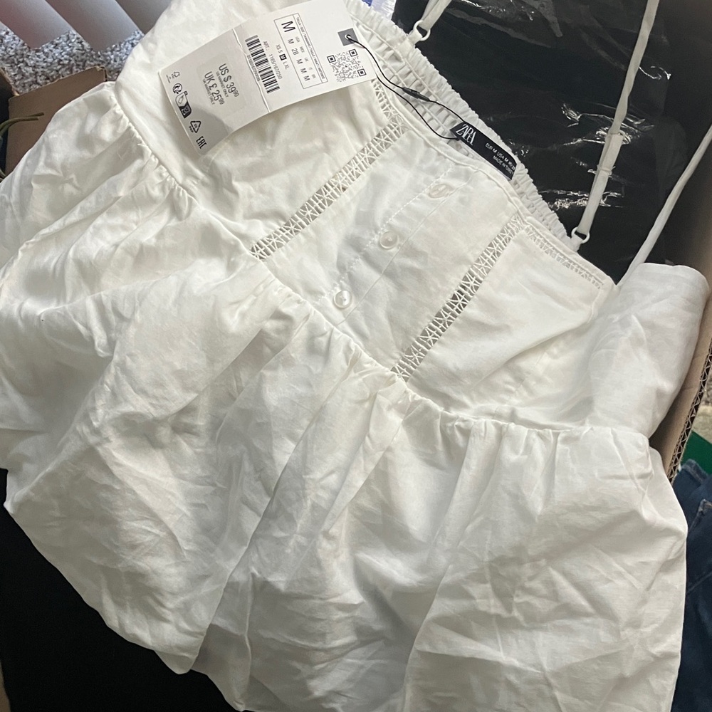 Zara White Ruffled Skirt